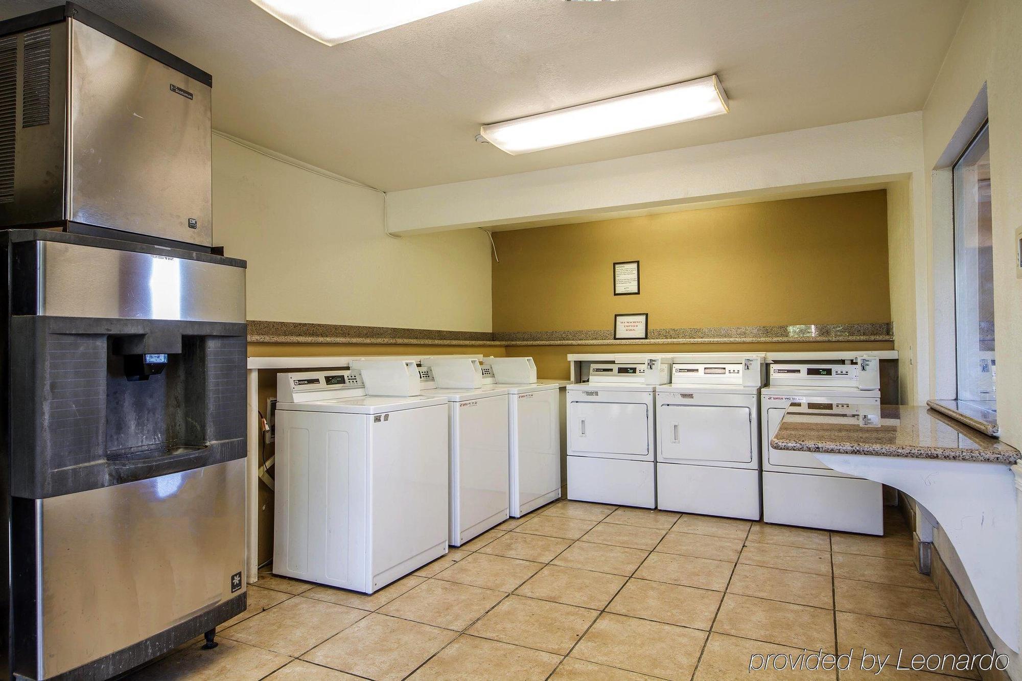 Motel 6-Stockton, Ca Екстер'єр фото