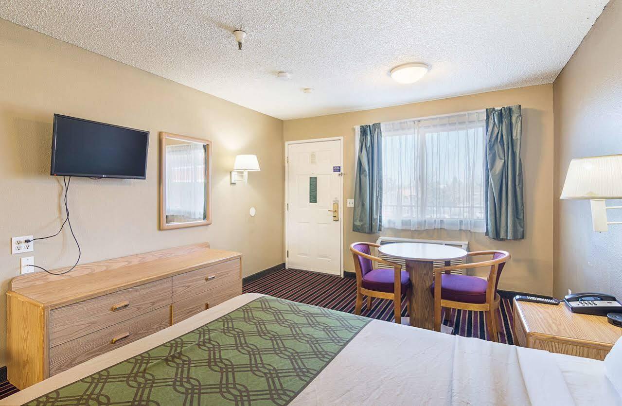Motel 6-Stockton, Ca Екстер'єр фото